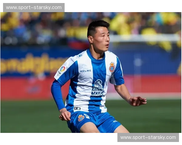 豪门恩怨录：当“铁血蓝军”遇上“绿茵好莱坞”，吉尼斯杯上的巅峰博弈